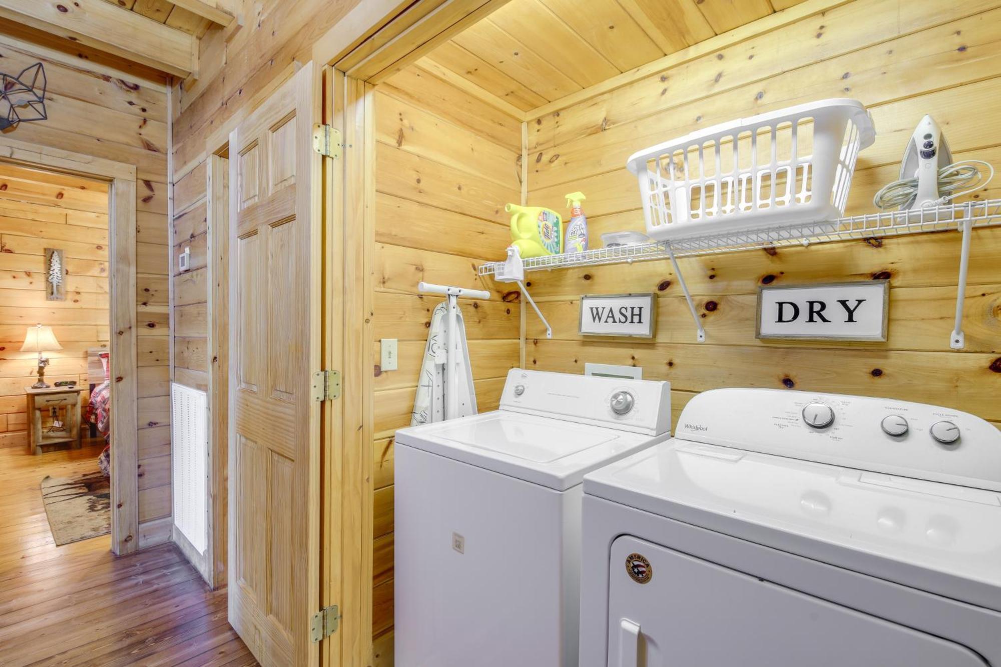 Sevierville Cabin With Deck Minutes To Pigeon Forge Luaran gambar