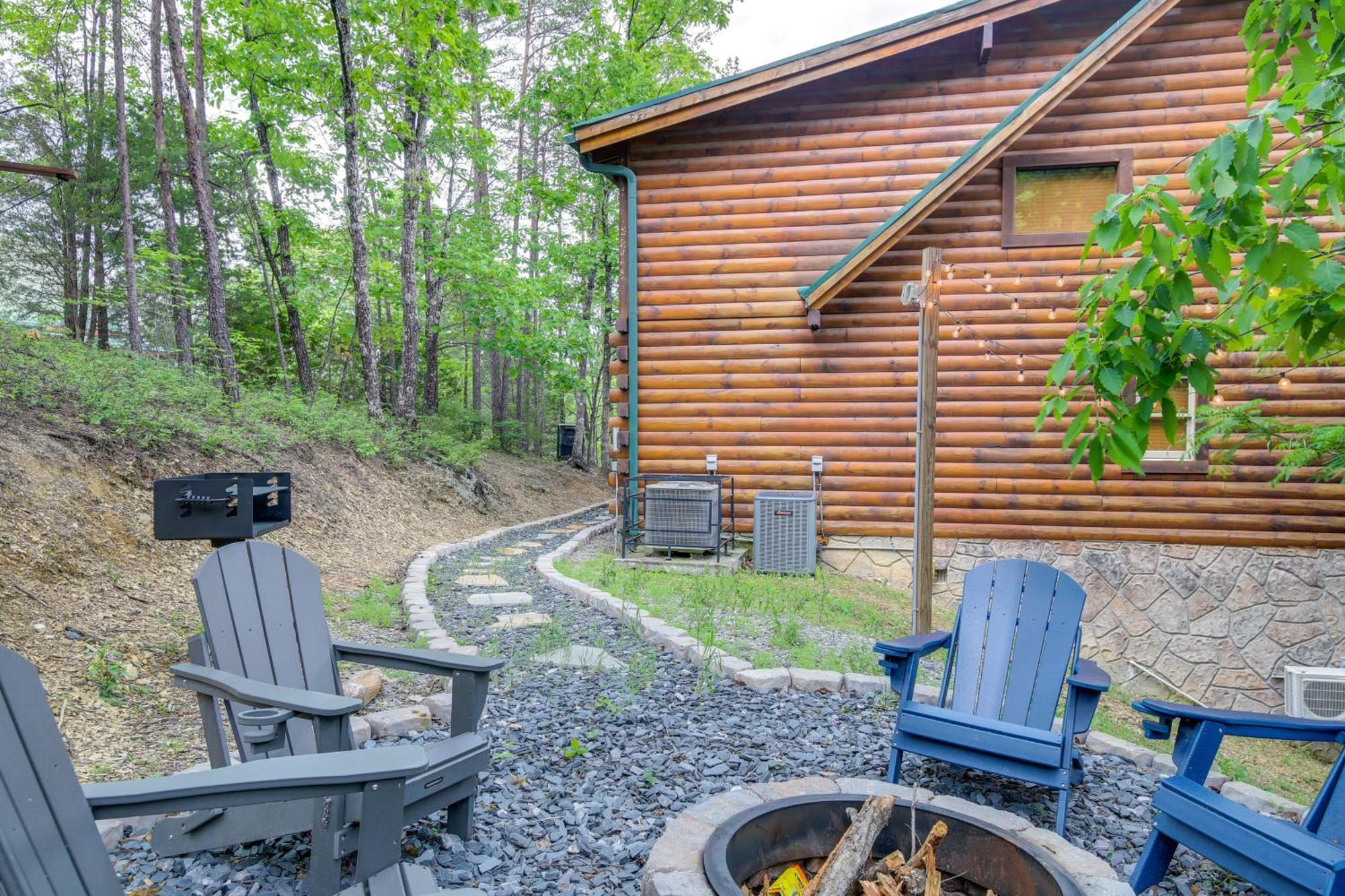 Sevierville Cabin With Deck Minutes To Pigeon Forge Luaran gambar